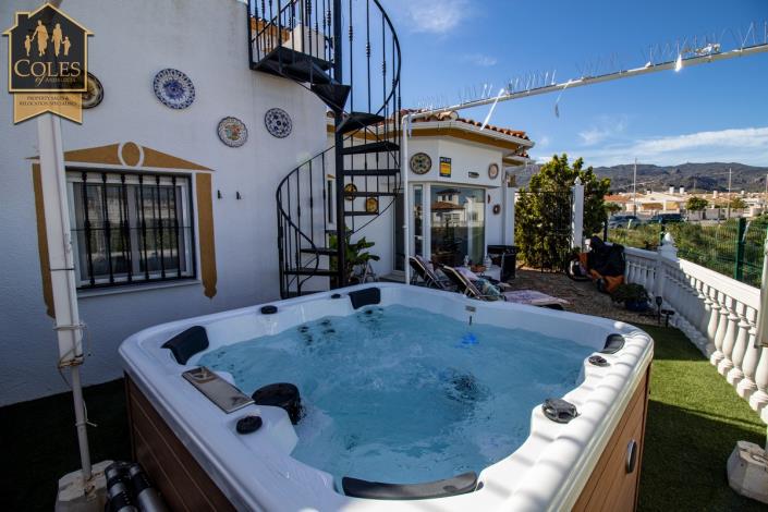 Image No.6-2 Bed Villa / Detached for sale