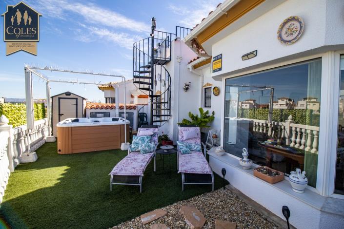 Image No.13-2 Bed Villa / Detached for sale