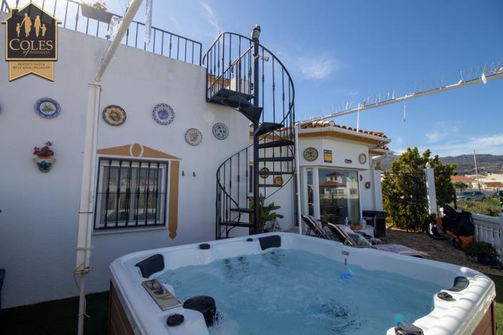 Image No.20-2 Bed Villa / Detached for sale