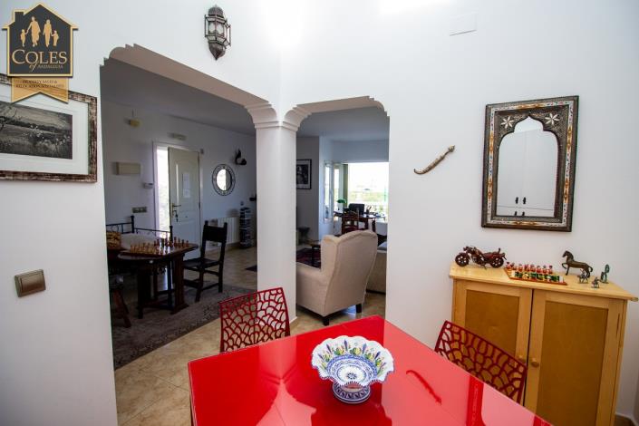 Image No.30-2 Bed Villa / Detached for sale