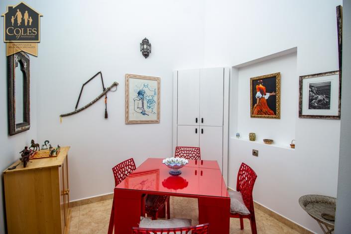 Image No.31-2 Bed Villa / Detached for sale