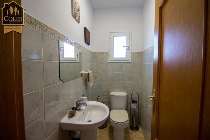 Image No.36-2 Bed Villa / Detached for sale