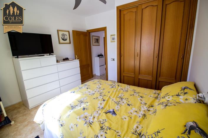 Image No.43-2 Bed Villa / Detached for sale