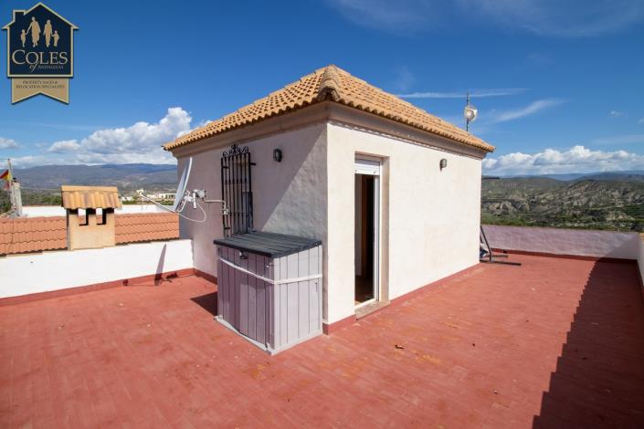 Image No.33-5 Bed Villa / Detached for sale