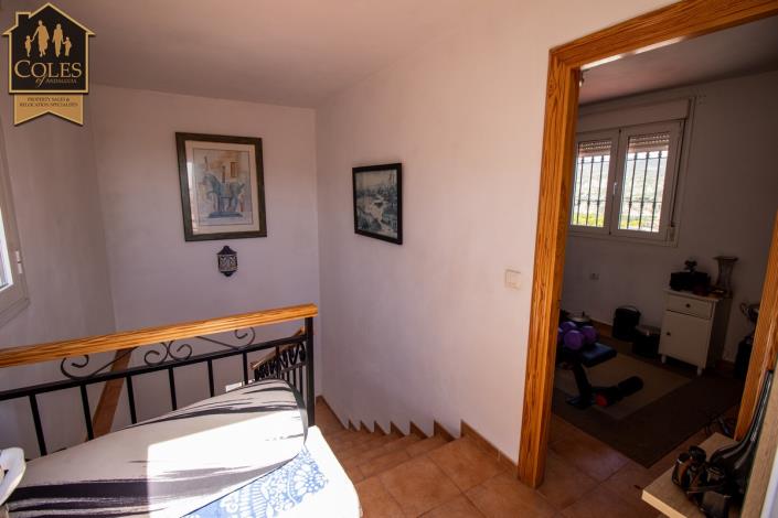 Image No.38-5 Bed Villa / Detached for sale