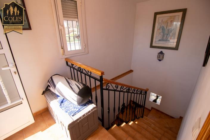 Image No.39-5 Bed Villa / Detached for sale