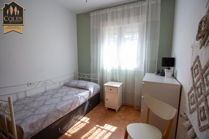 Image No.41-5 Bed Villa / Detached for sale