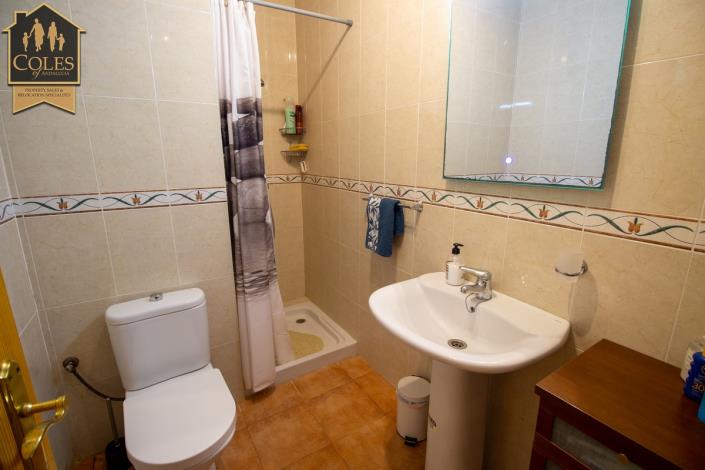 Image No.46-5 Bed Villa / Detached for sale