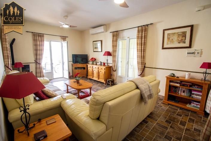 Image No.22-3 Bed Villa / Detached for sale