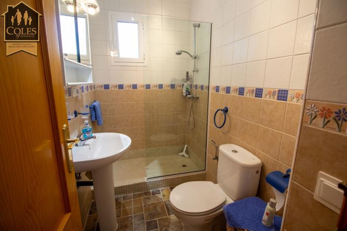 Image No.34-3 Bed Villa / Detached for sale