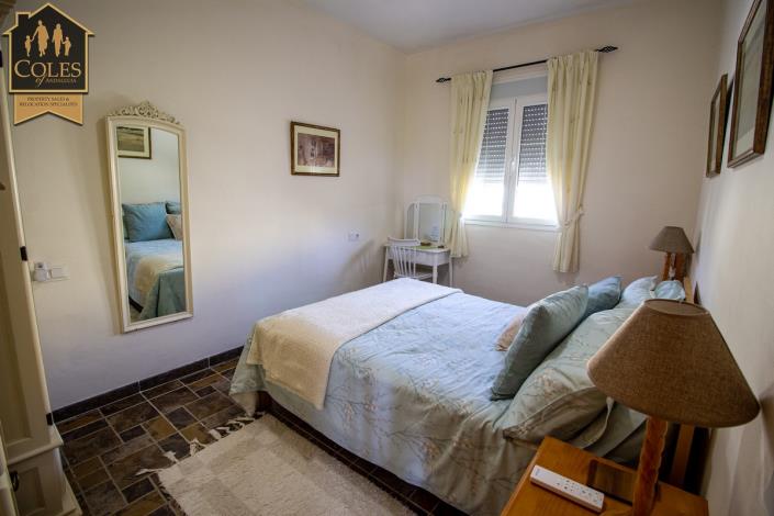 Image No.36-3 Bed Villa / Detached for sale