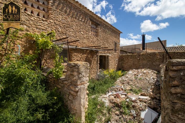 Image No.9-6 Bed Townhouse for sale