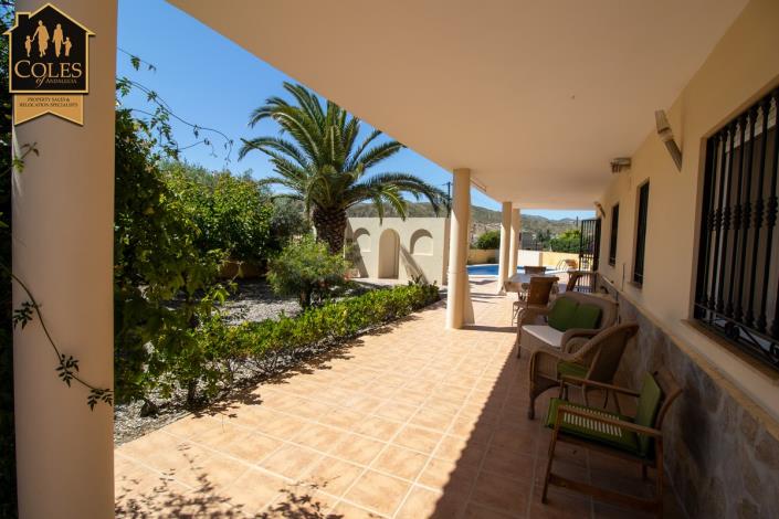 Image No.11-3 Bed Villa / Detached for sale