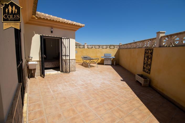 Image No.17-3 Bed Villa / Detached for sale