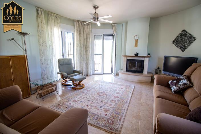 Image No.21-3 Bed Villa / Detached for sale