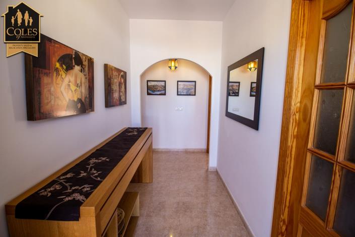 Image No.23-3 Bed Villa / Detached for sale