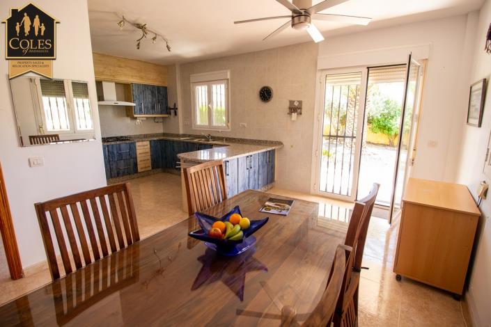 Image No.24-3 Bed Villa / Detached for sale