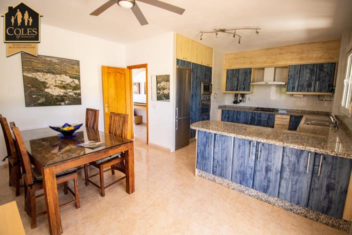 Image No.25-3 Bed Villa / Detached for sale