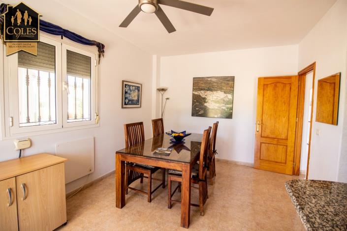 Image No.27-3 Bed Villa / Detached for sale