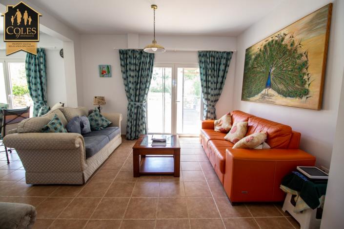 Image No.32-5 Bed Villa / Detached for sale