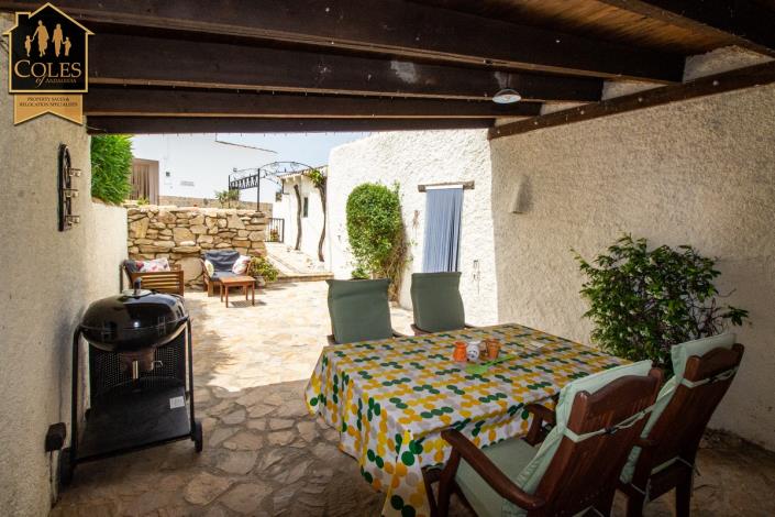 Image No.12-8 Bed Cortijo for sale