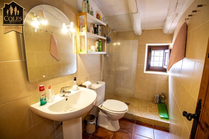 Image No.31-8 Bed Cortijo for sale