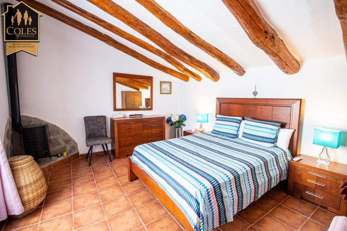 Image No.32-8 Bed Cortijo for sale