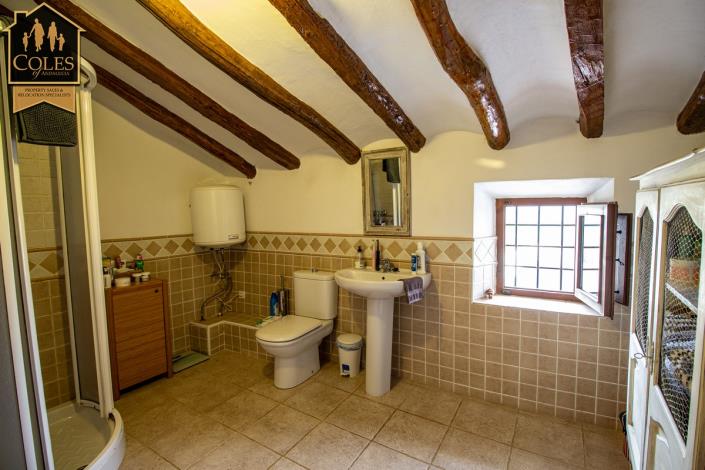 Image No.43-8 Bed Cortijo for sale