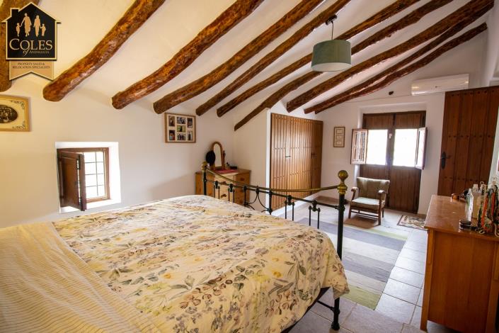 Image No.45-8 Bed Cortijo for sale