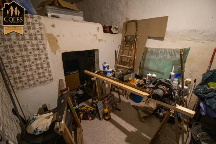 Image No.14-5 Bed Townhouse for sale