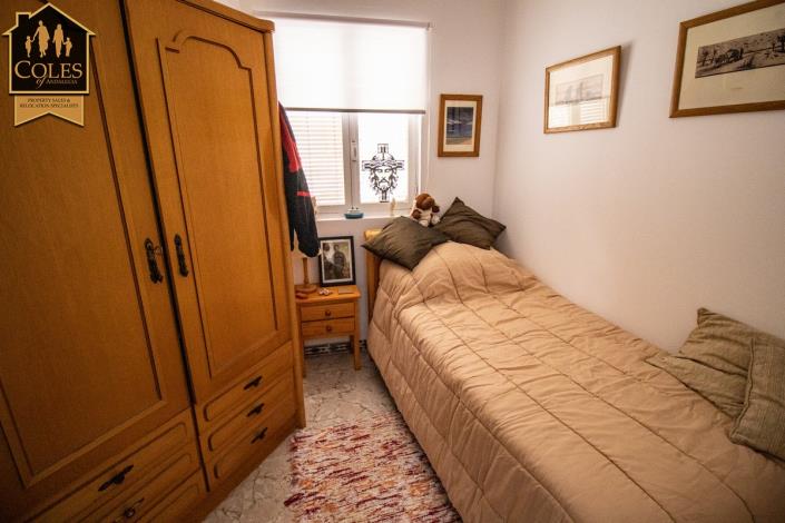 Image No.20-5 Bed Townhouse for sale