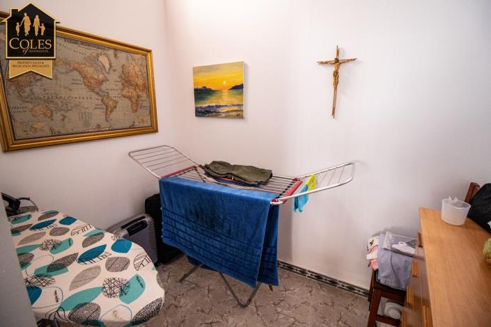 Image No.22-5 Bed Townhouse for sale