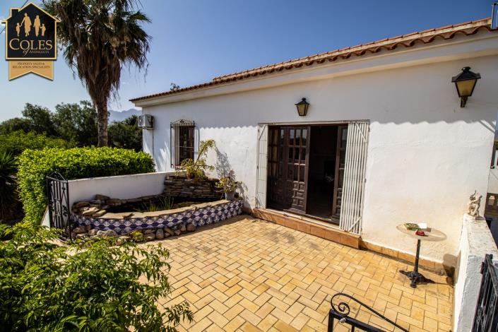 Image No.5-5 Bed Villa / Detached for sale