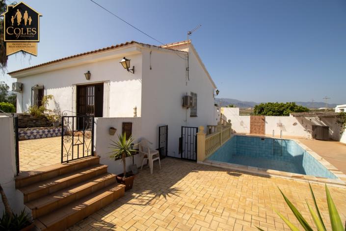 Image No.6-5 Bed Villa / Detached for sale