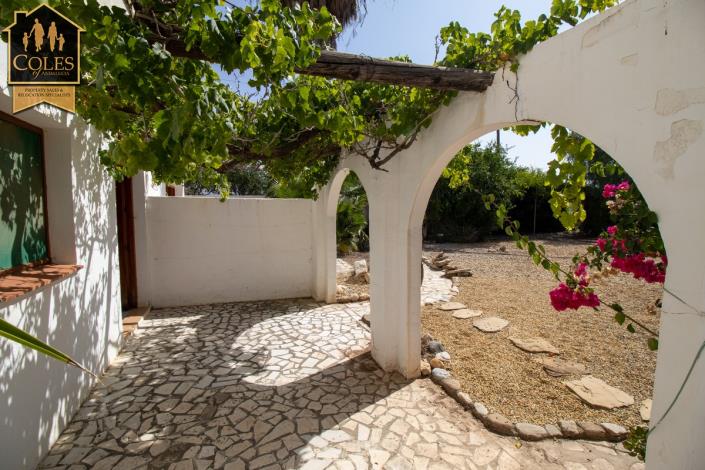 Image No.13-5 Bed Villa / Detached for sale