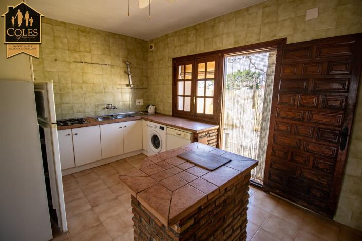 Image No.26-5 Bed Villa / Detached for sale