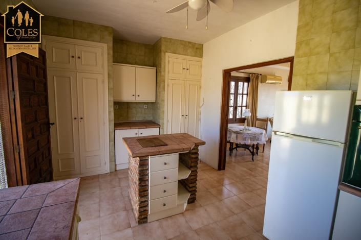 Image No.27-5 Bed Villa / Detached for sale