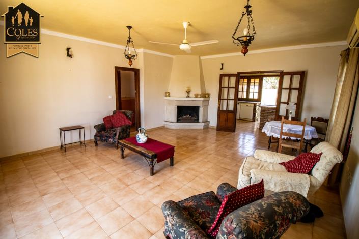 Image No.30-5 Bed Villa / Detached for sale