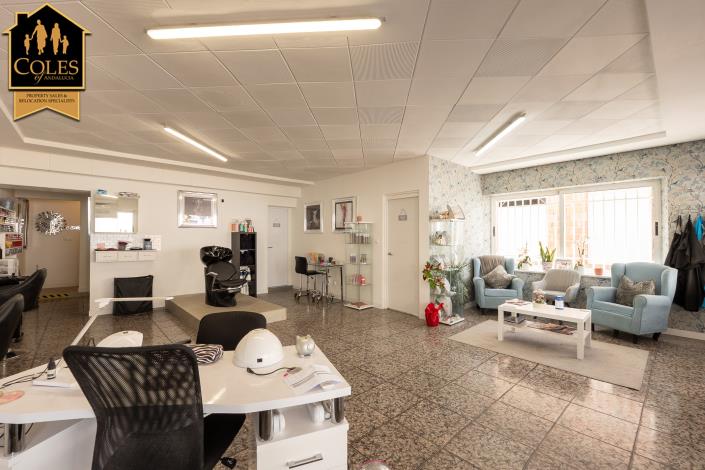 Image No.10-6 Bed Townhouse for sale