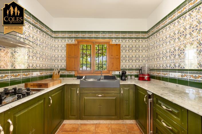 Image No.17-3 Bed Villa / Detached for sale