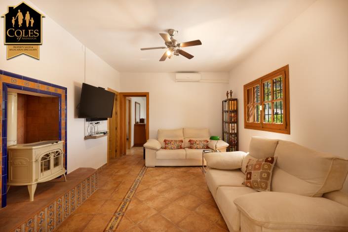 Image No.19-3 Bed Villa / Detached for sale