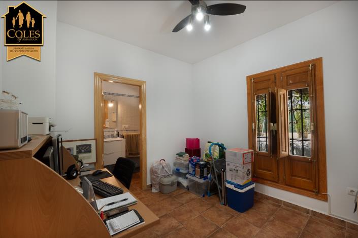 Image No.22-3 Bed Villa / Detached for sale