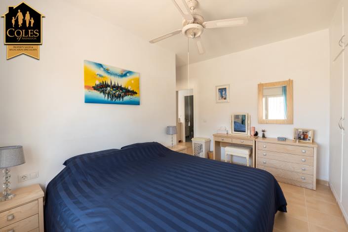 Image No.22-3 Bed Villa / Detached for sale