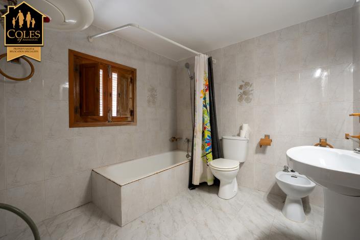 Image No.6-3 Bed Cortijo for sale