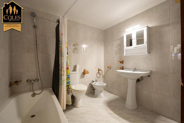 Image No.7-3 Bed Cortijo for sale