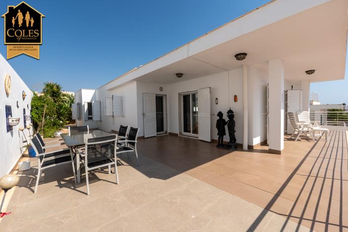 Image No.4-3 Bed Villa / Detached for sale