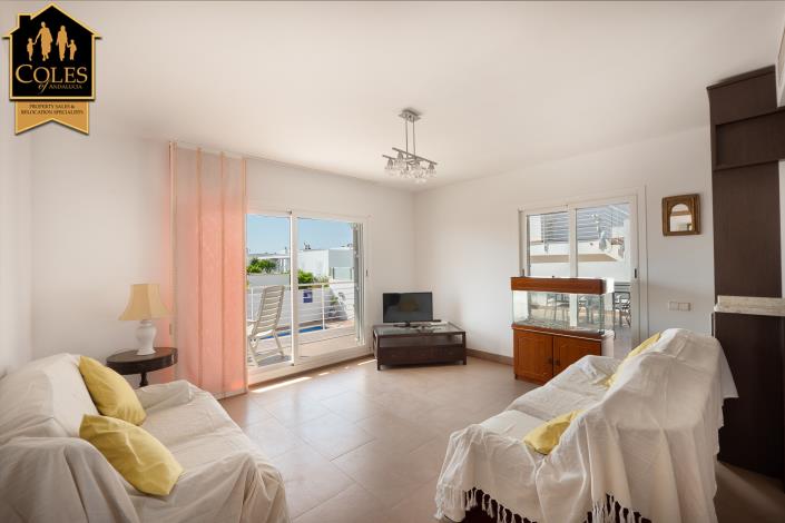 Image No.11-3 Bed Villa / Detached for sale