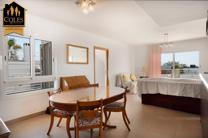 Image No.18-3 Bed Villa / Detached for sale