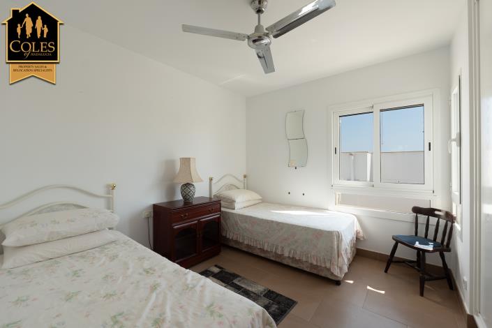 Image No.20-3 Bed Villa / Detached for sale