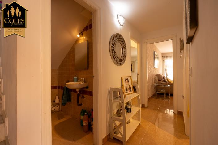 Image No.14-3 Bed Townhouse for sale